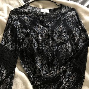Long sleeve printed bell bottom sleeve top